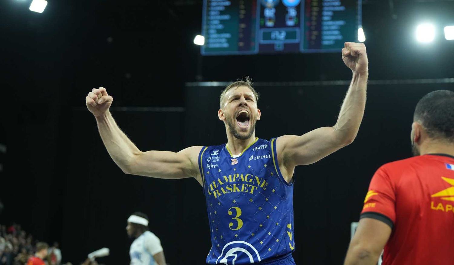 Djordje Milosevic, one more year at Champagne Basket