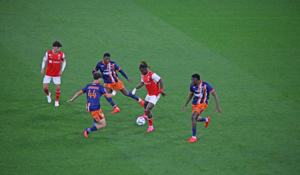 Le Stade de Reims conserve son invincibilité face à Montpellier